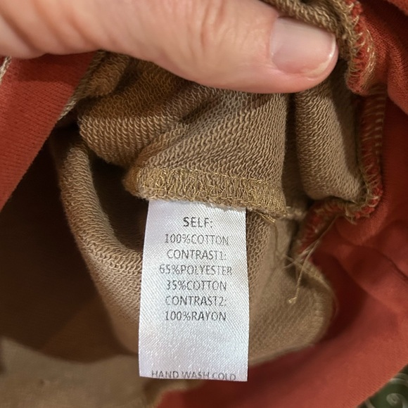 Easel Soft Flower Patchwork Knit Top in Mushroom Size Medium #986 - Picture 5 of 5